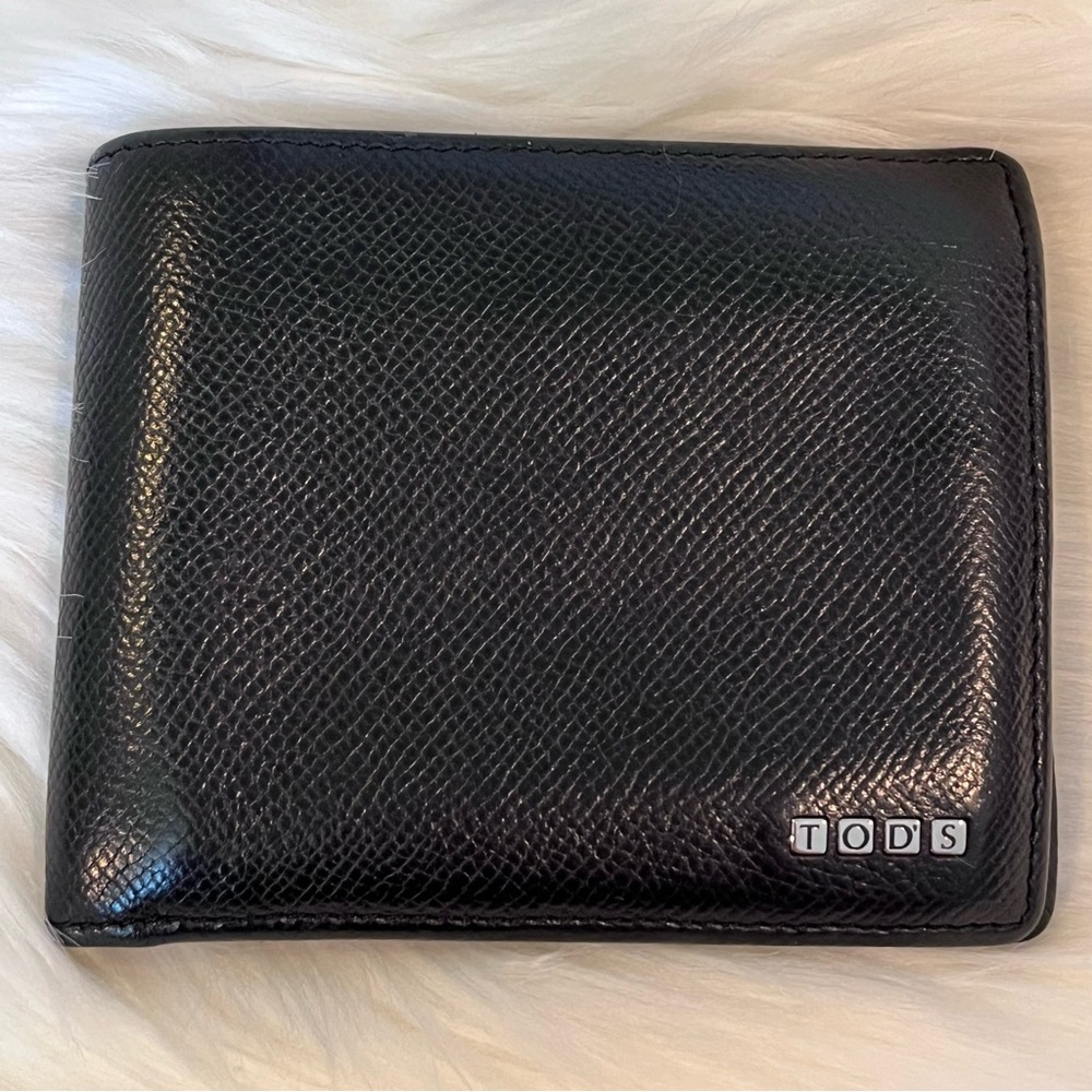 Tod’s Men’s Black Leather Bi-fold Designer Wallet